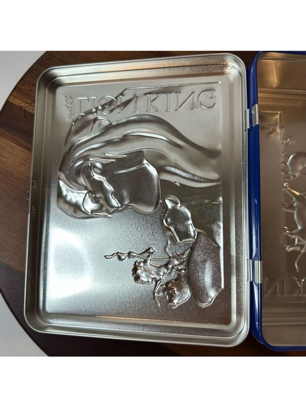 Disney Lion King Collectible Lunch Box – New in Box Metal Tin - Picture 8 of 10